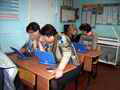 Учителя русского языка и литературы Нижнепоповской школы осваивают мобильный класс.